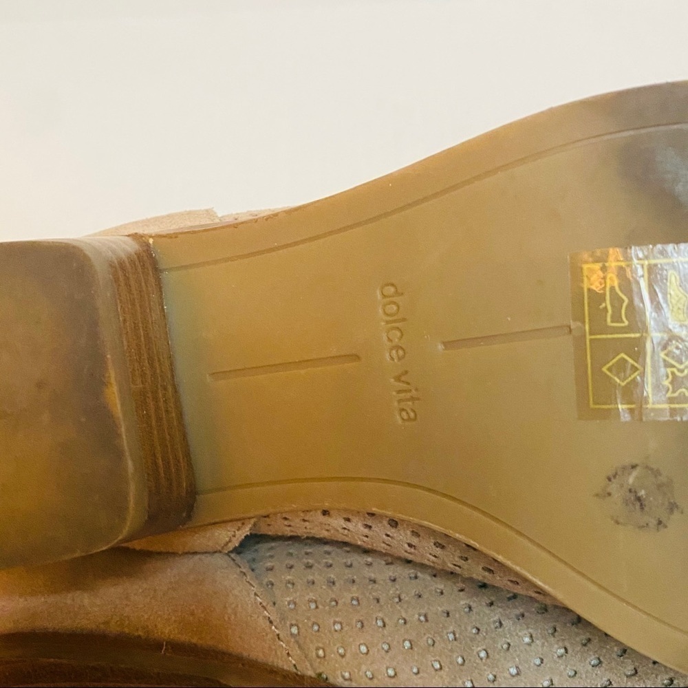 Dolce Vita Perforated Tivon Booties Tan Size:6.5 - Picture 5 of 6